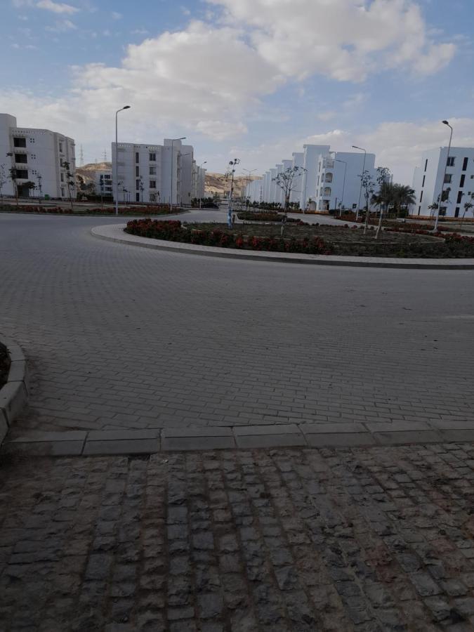 شاليه فرش فندقي بقرية بالميرا بيتش العين السخنه للعائلات Айн Сохна Екстериор снимка